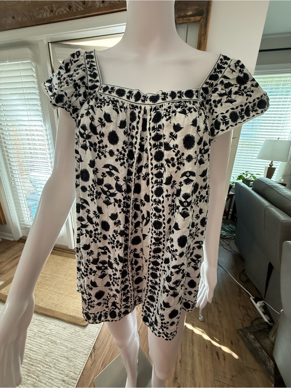 Max Studio Black & White Floral Square-Neck Tunic